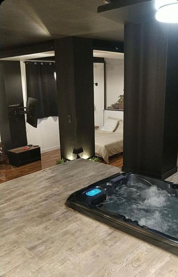La Suite Grenoble Spa Jacuzzi Et Sauna Privatif Exterior foto